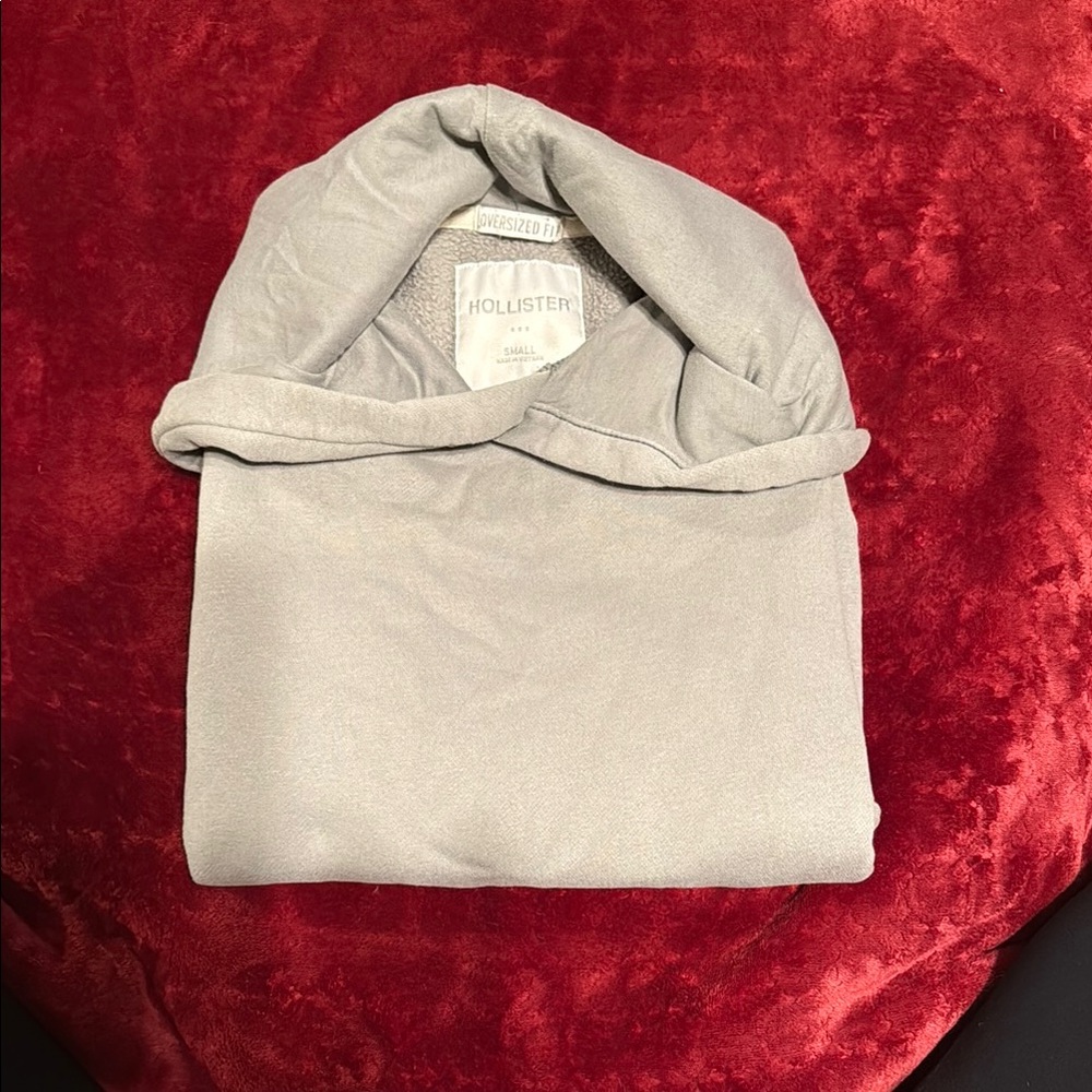 Hollister Light Gray Pullover